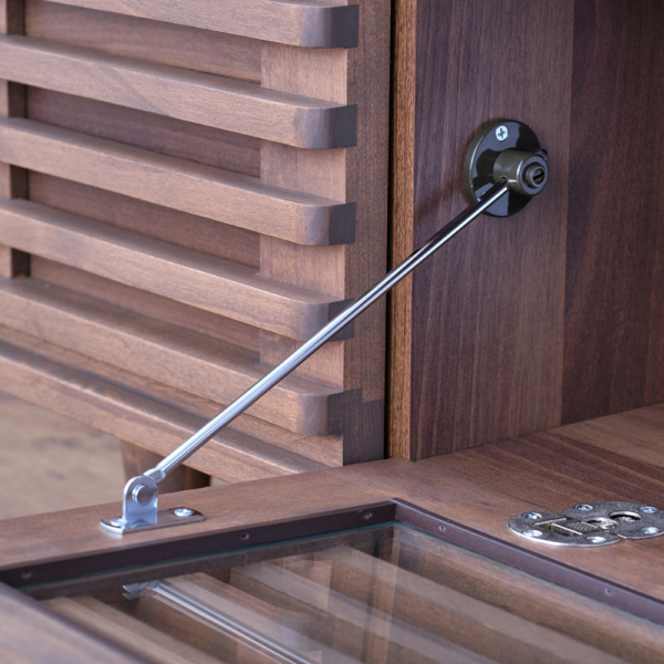 8744388_blade_tv_board_mbr_7 8744388_blade_tv_board_mbr_7